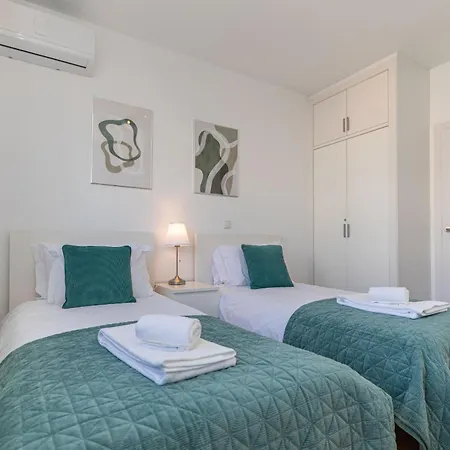 Rowena, Terraces Of Apartament